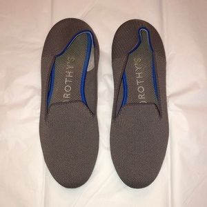 Gorgeous Mocha Rothys Loafers. Size 6.5 (*Fit closer to a 5.5-6)